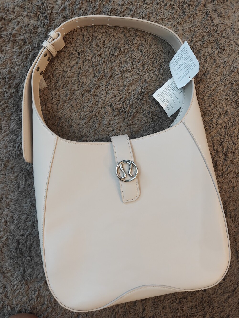 🌵 Lululemon Leather Alternative Shoulder Bag Purse 8L Cashew MSRP $228 NWT - Picture 1 of 16